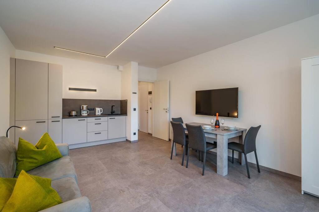 Lake-Lahn Apartment Bardolino Bagian luar foto
