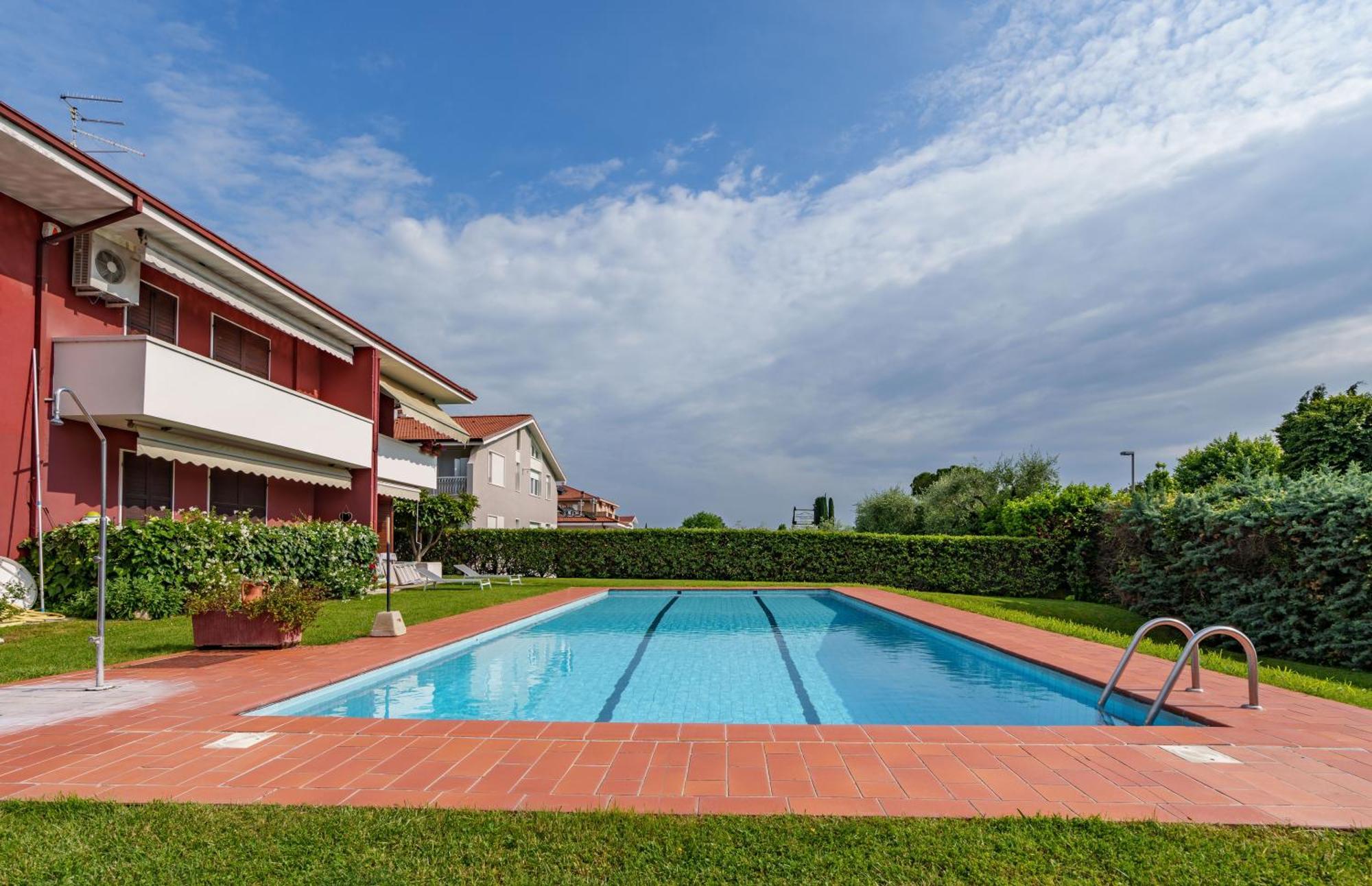 Lake-Lahn Apartment Bardolino Bagian luar foto